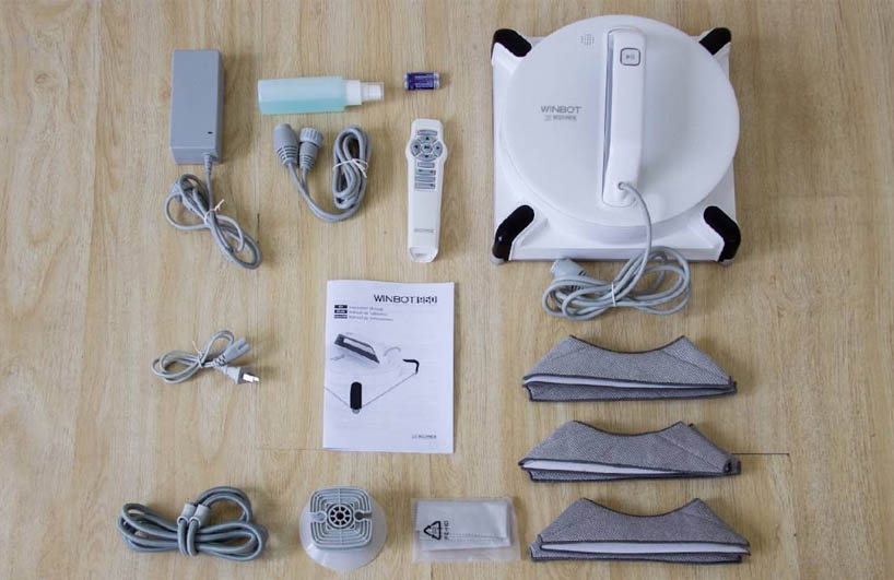 robot lau kính ecovacs